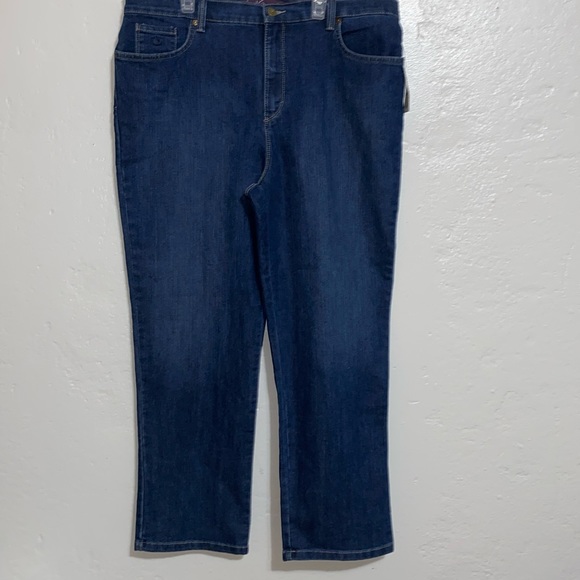 Gloria Vanderbilt Amanda Jeans 16P short - Picture 3 of 7
